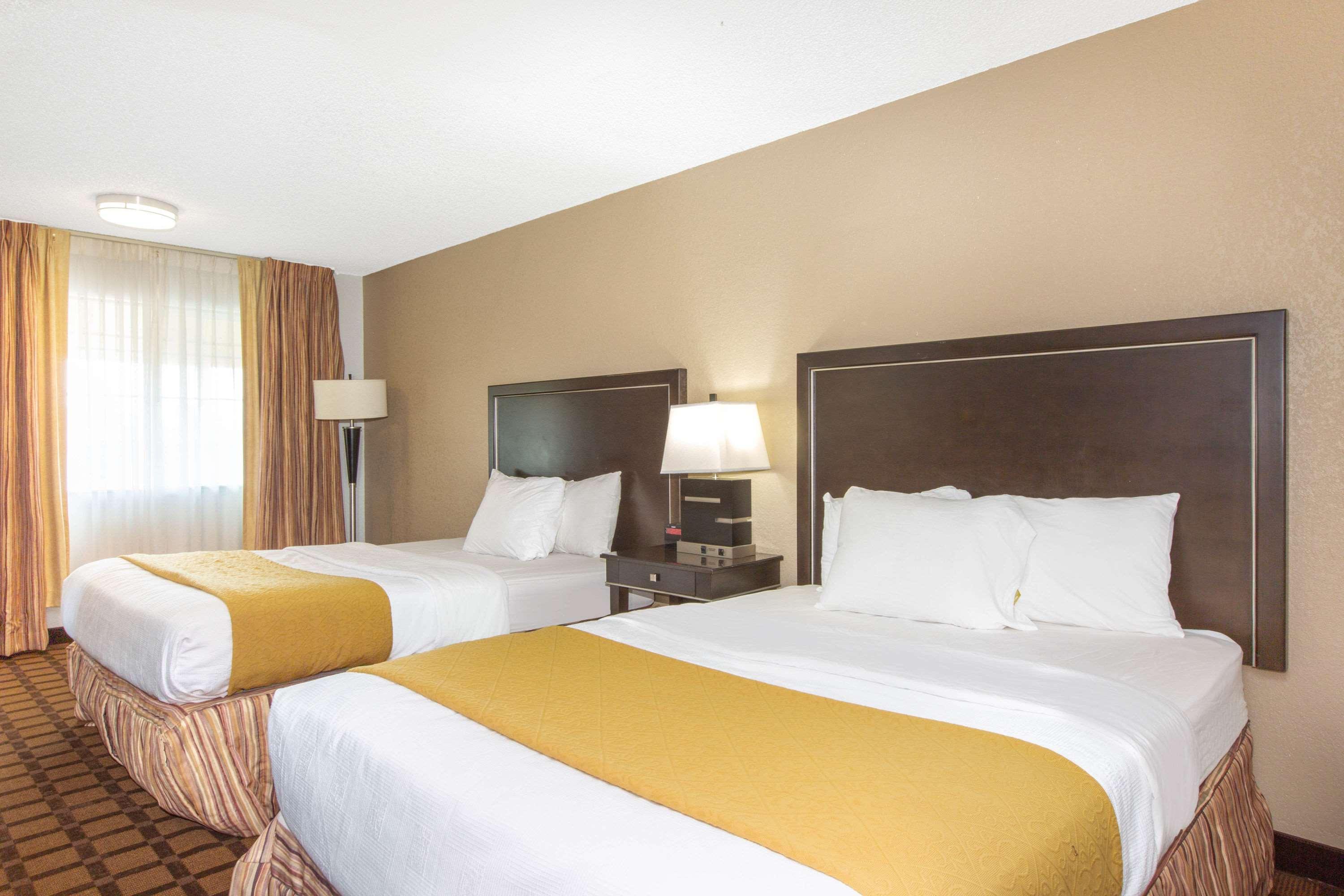 Baymont By Wyndham Roseburg Otel Dış mekan fotoğraf